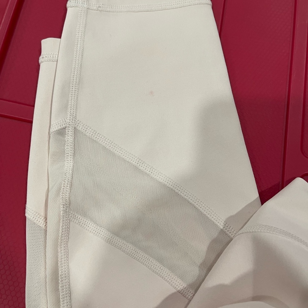 Athleta Med light pink NWOT, so comfortable and soft. - Picture 10 of 11